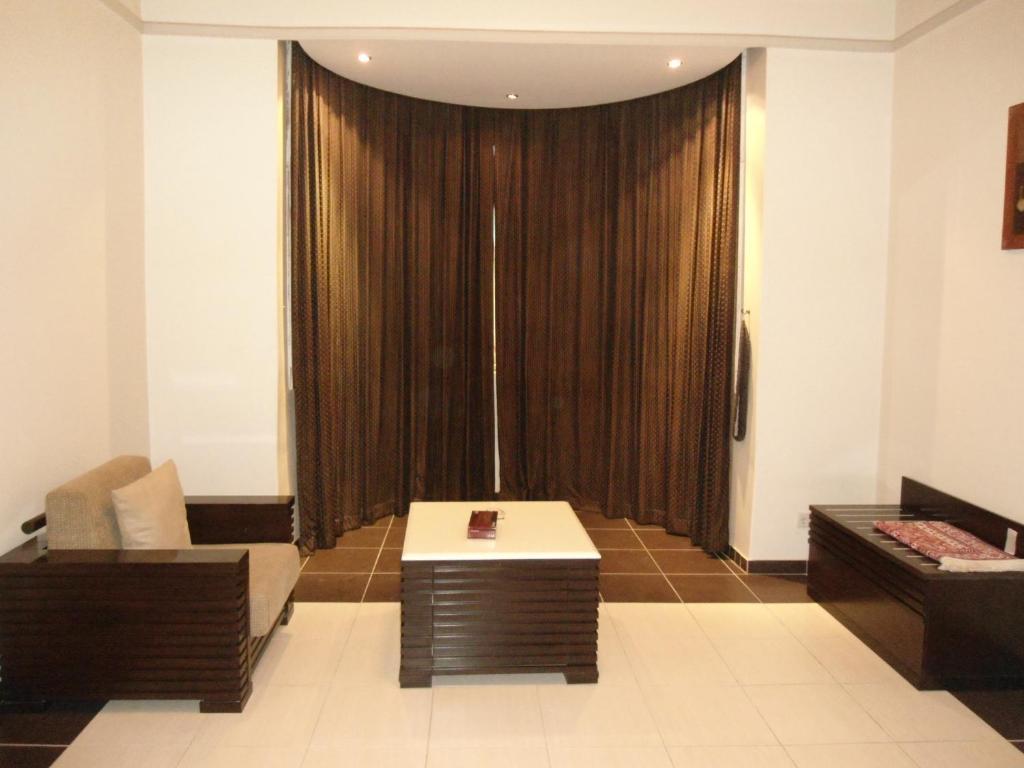 Al Tayyar Suites & Hotel Apartments - Ριάντ Δωμάτιο φωτογραφία