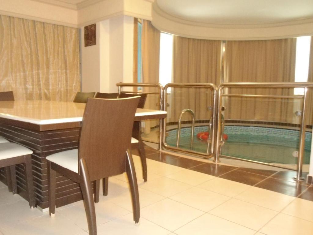 Al Tayyar Suites & Hotel Apartments - Ριάντ Δωμάτιο φωτογραφία